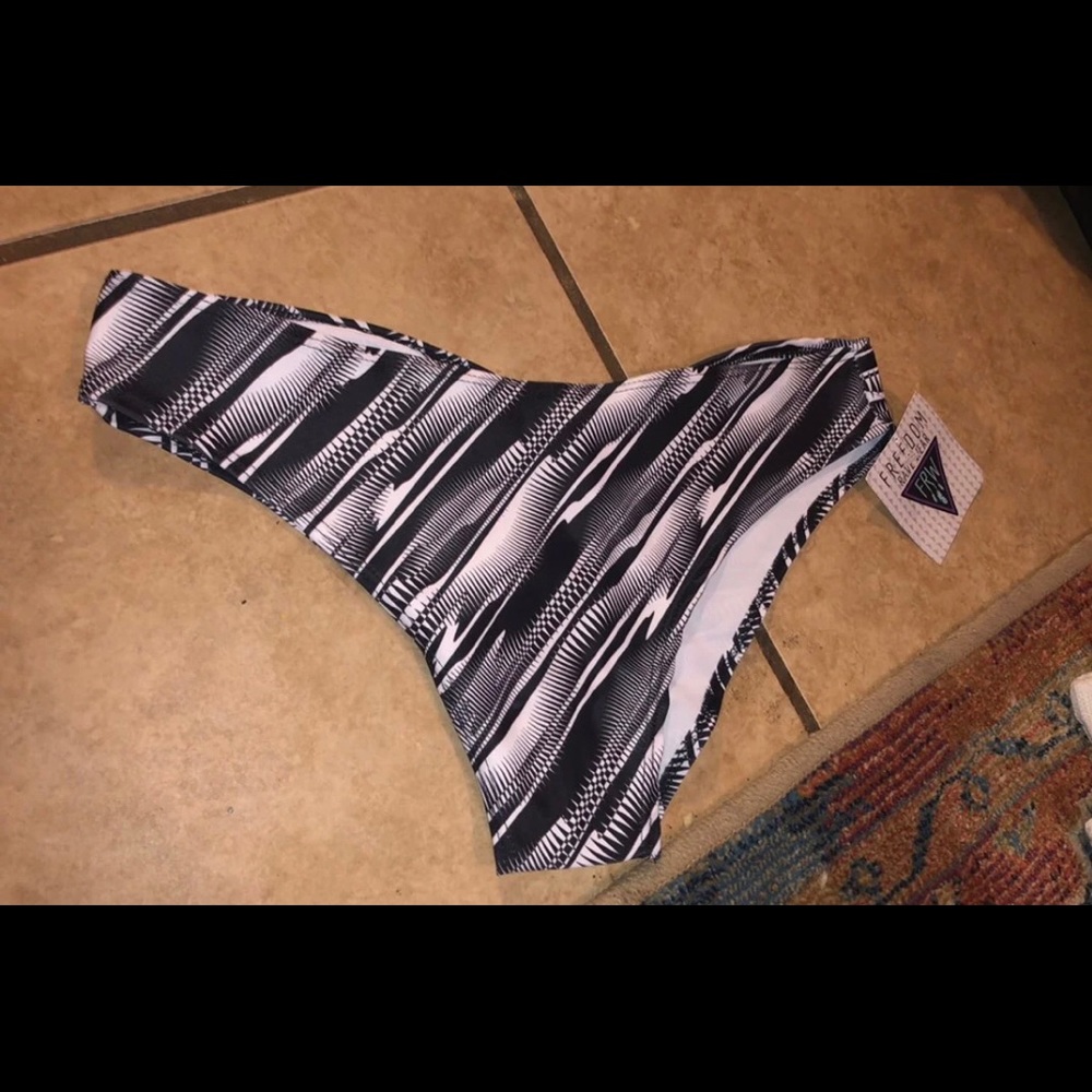 Freedomravewear cheeky bottoms